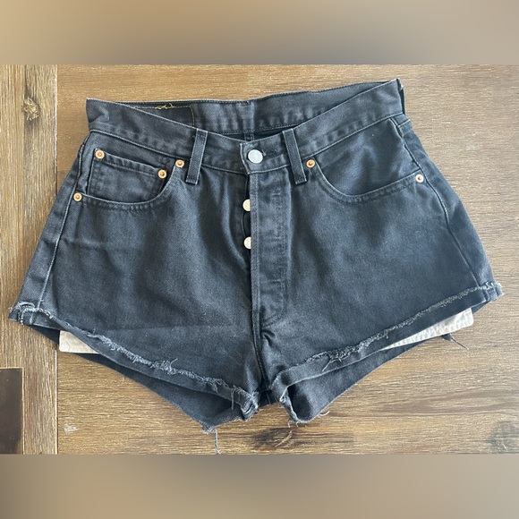 Levi’s 501 Black High Waisted Jean Denim Shorts - Size 27 - Picture 3 of 4